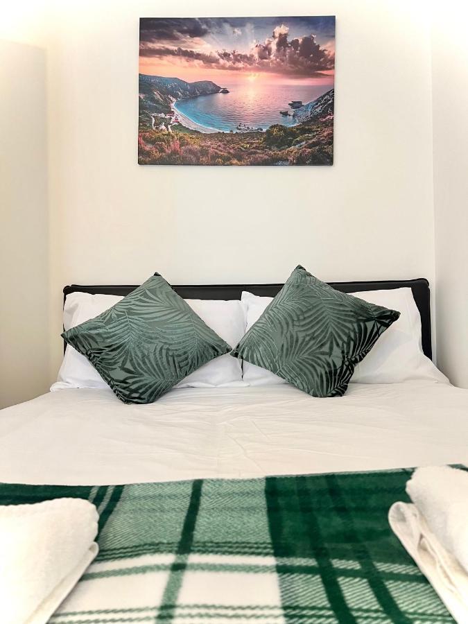 White Chapel Holiday 2 Bedroom Londen