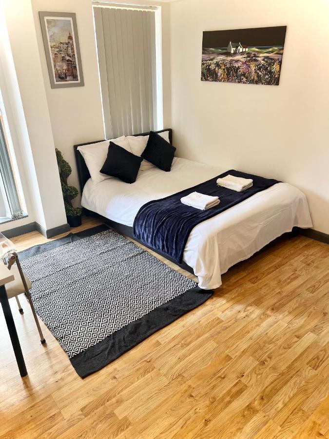 White Chapel Holiday 2 Bedroom Londen