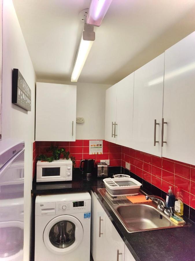 White Chapel Holiday 2 Bedroom * Londen