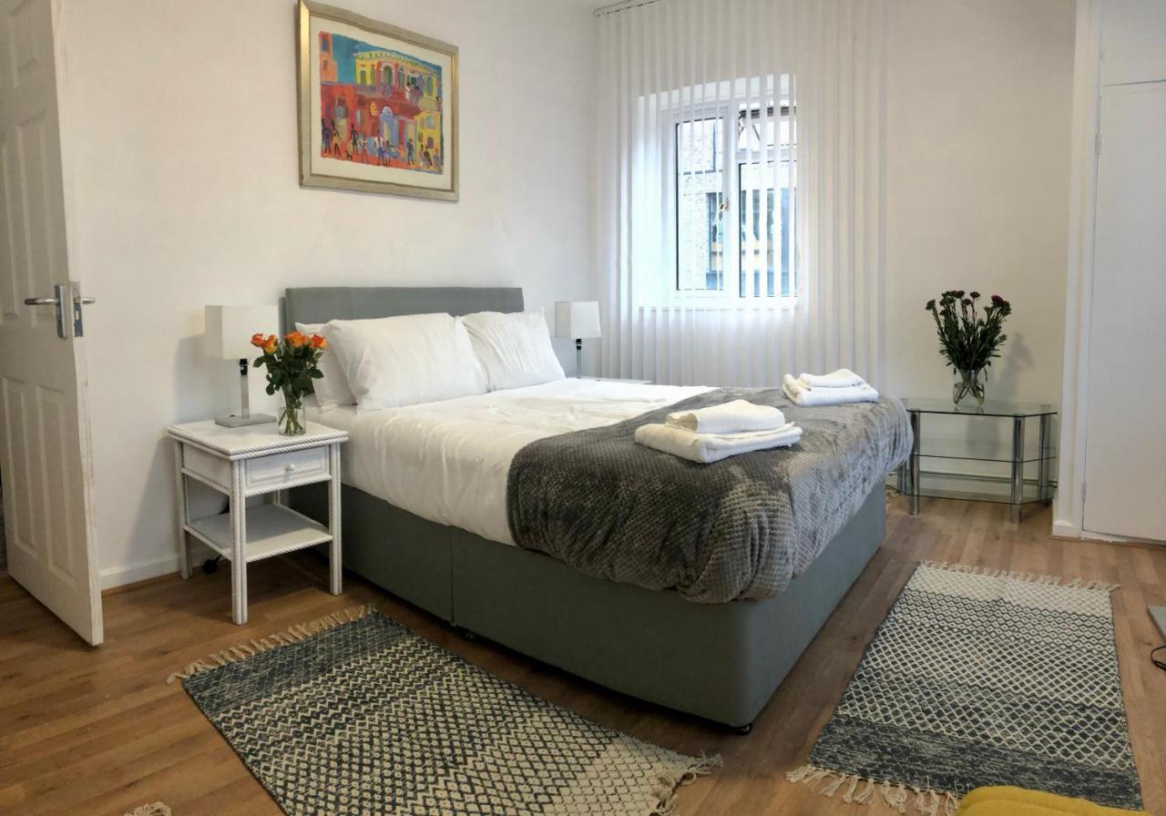 Location- 2 Bedroom Appartement *