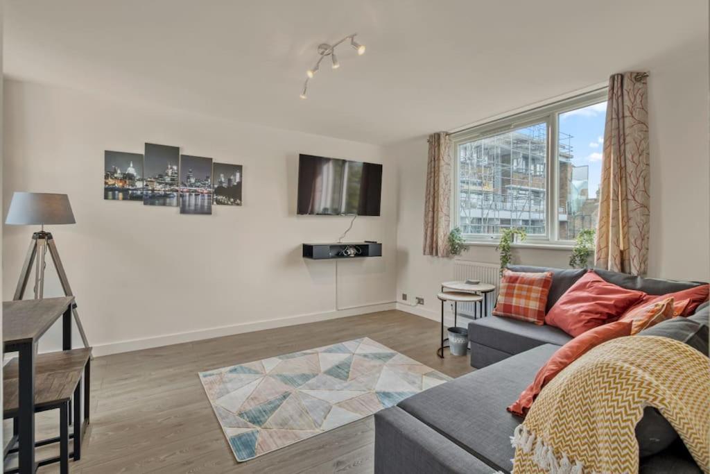 Hidden Gem In Battersea W/ Free Parking Apartment *