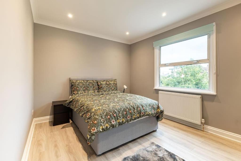 Appartement Cozy 3-bedroom Flat In Willesden *