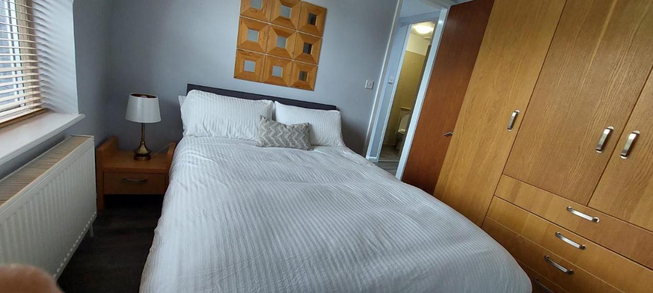 One Bedroom Flat In Finchley Road Apartment London