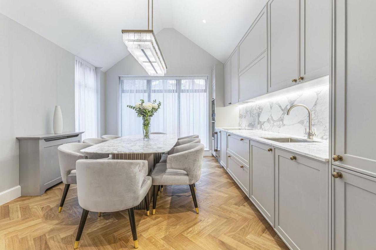 Wimpole Mews House 4 Bed * Londen