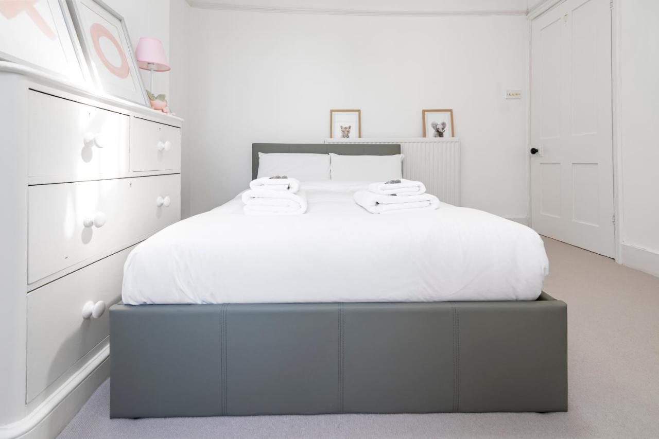 4 Bedroom Edwardian Family House Wgarden, Notting Hill Lejlighed London