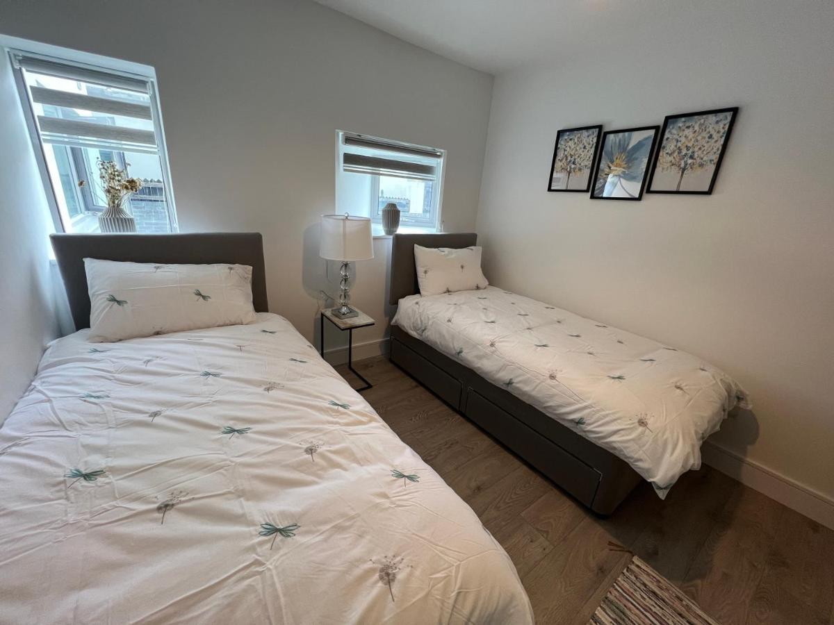 Leilighet C5, Spacious 3 Bedroom Flat In Wembley