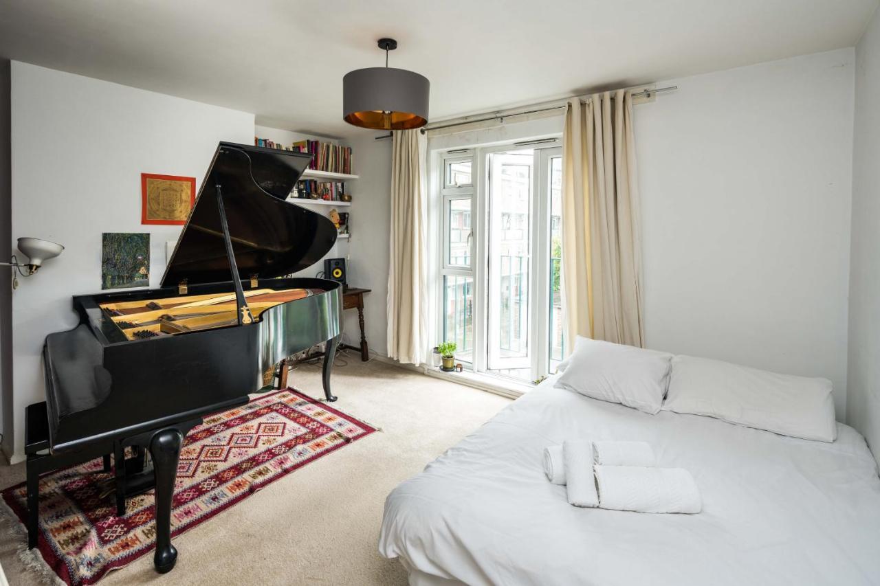 Lägenhet 2bd Stylish W/t Grand Piano London