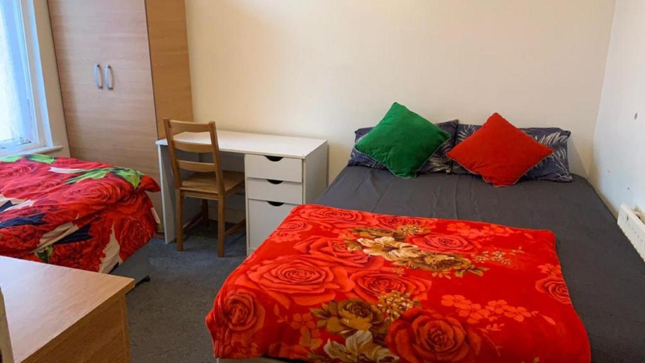 Luxury Extra Large Double Bedroom Near The St Street * London