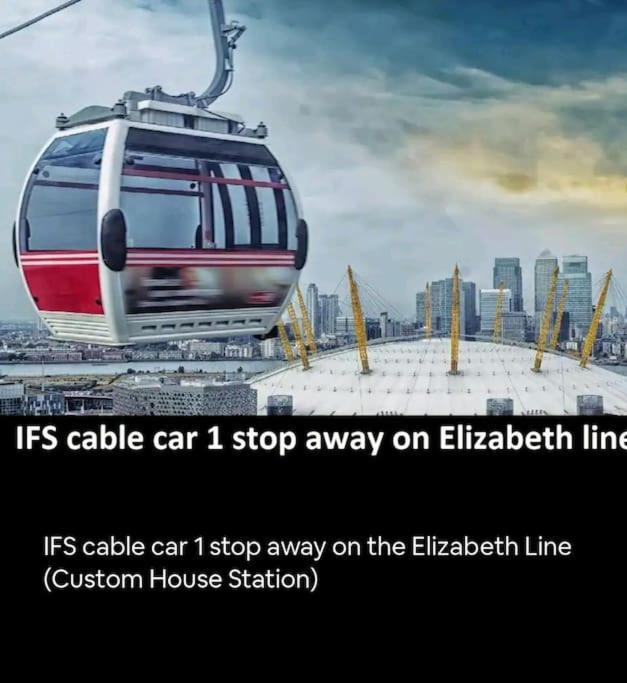 Snuggle - Riverside - Views Over Looking River Thames, Close To O2 Arena, Excel, Airport, Thames Clipper- River Boat Service, Woolwich Ferry, Onsite Parking, Twin Option Available *