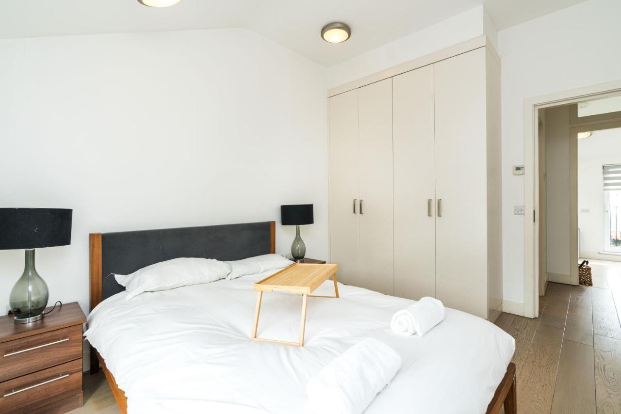 Cozy 2 Bedroom / Earls Court / Balcony Appartement *