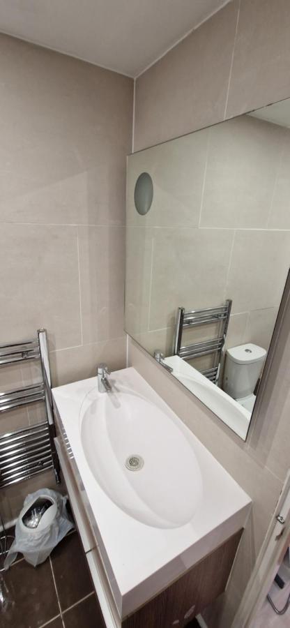 Primrose Hill - Charming, Cosy, 2 Double Bedrooms Appartement