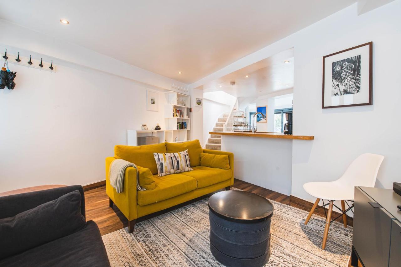 Pass The Keys - Modern & Stylish Garden In Islington London