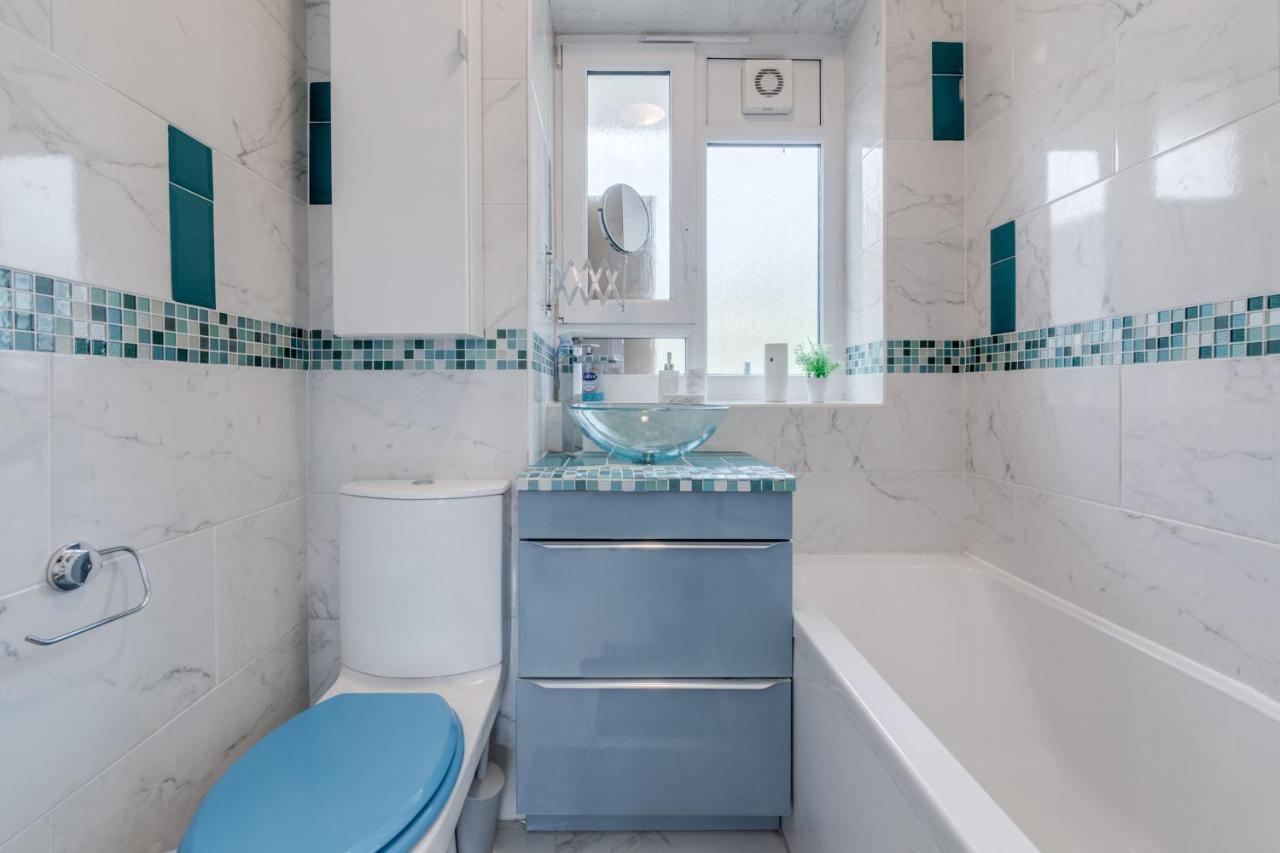 Deluxe 1 Bed - Battersea, Nine Elms & Vauxhall * Londra