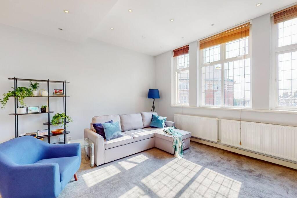 Spacious 2 Bedroom Flat With Garden In Acton Lägenhet London