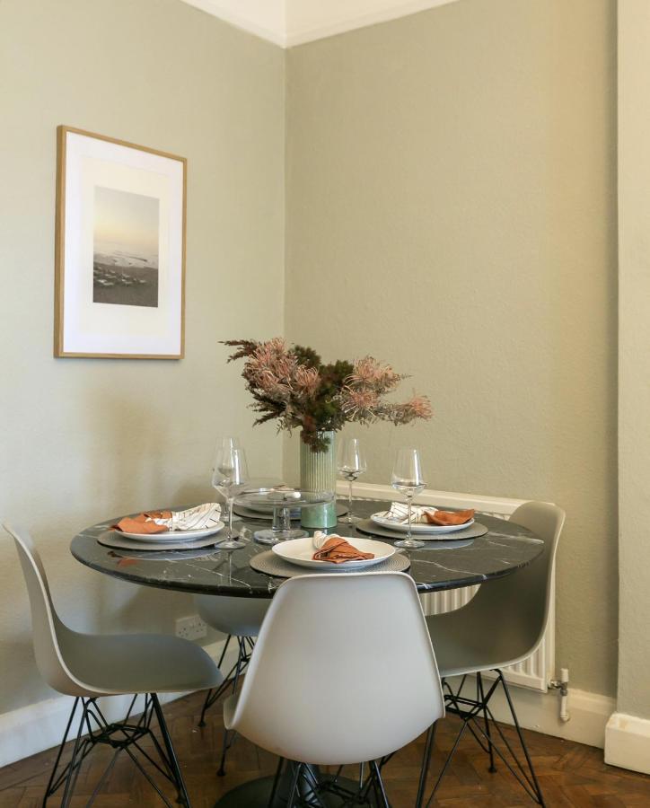 Chic 1 Bedroom In Bloomsbury, Sleeps 4 Apartment *