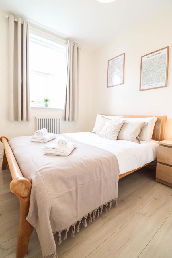 Lägenhet Right By Oval Station 2-bed Flat ! Free Wifi! *