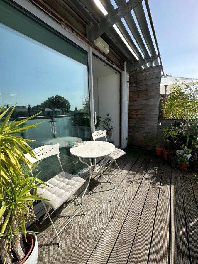 Bright And Airy Islington London