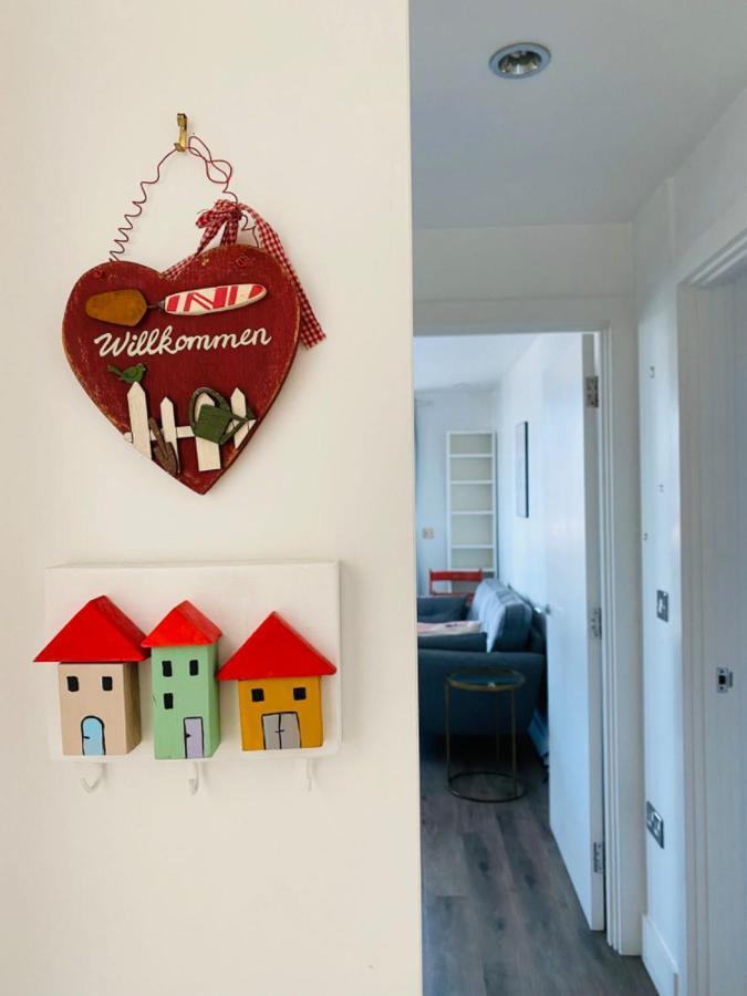 Morden 2bed2bath Zone2 City/river View * Londra