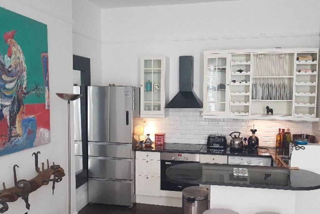 Lägenhet Beautiful Two Bedroom Flat In Kensington London