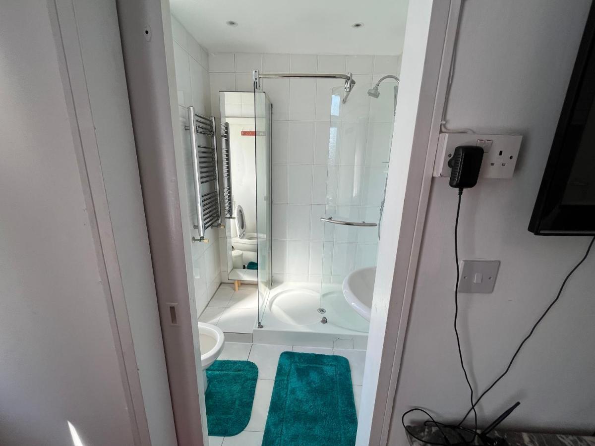 Urluxury 4 Bedroom 5-baths House In Marble Arch, Appartement