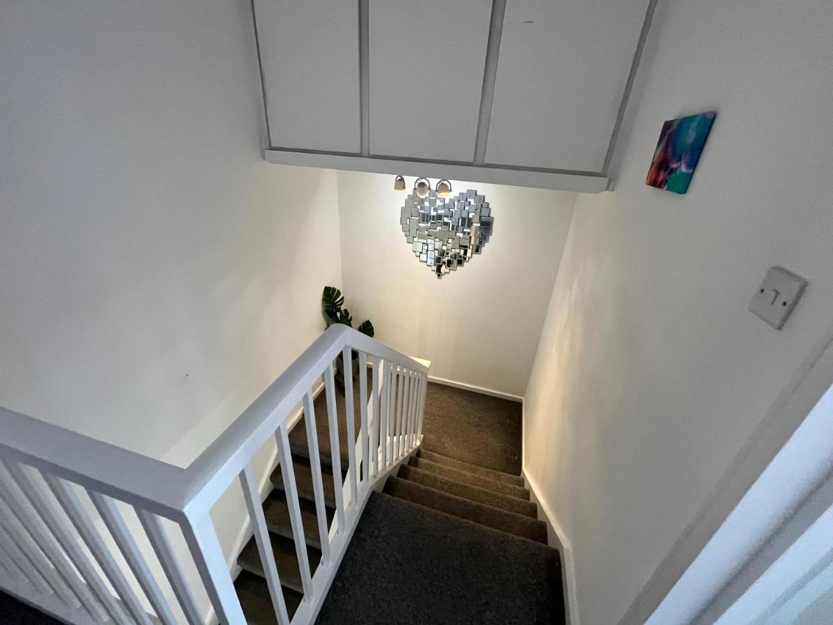 Urluxury 4 Bedroom 5-baths House In Marble Arch,