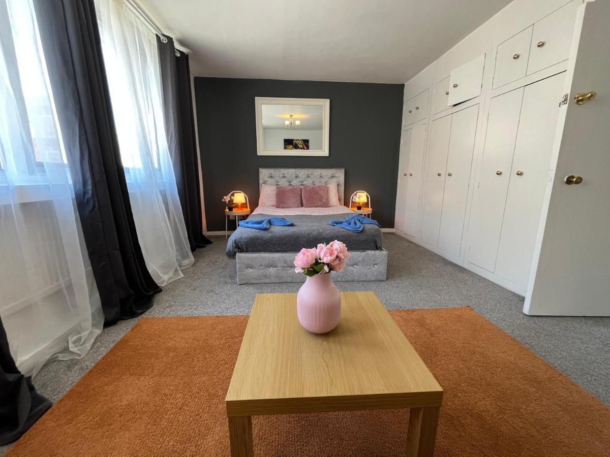 Urluxury 4 Bedroom 5-baths House In Marble Arch, Londen