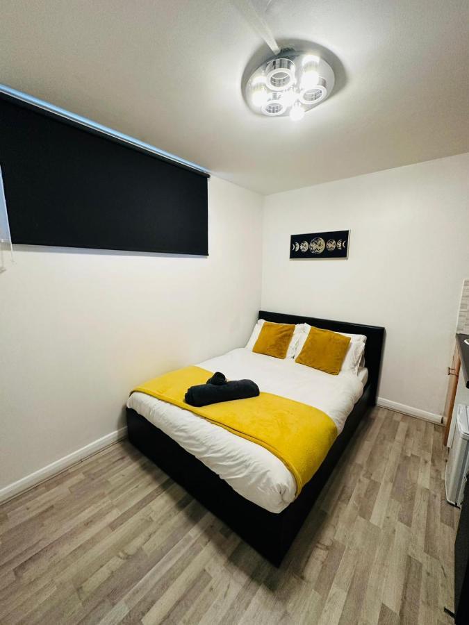 Premium Studio Flat 08 In Central Apartment