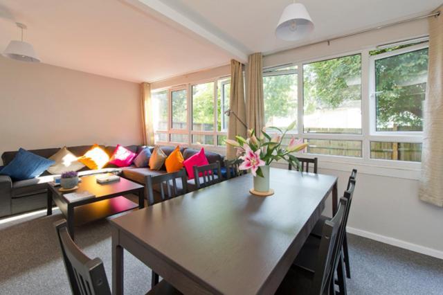 Joivy Spacious Apt With Private Yard In Notting Hill *