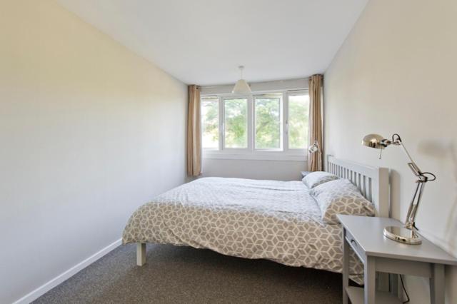 Apartment Joivy Spacious Apt With Private Yard In Notting Hill London