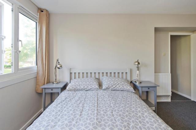 Apartment Joivy Spacious Apt With Private Yard In Notting Hill London