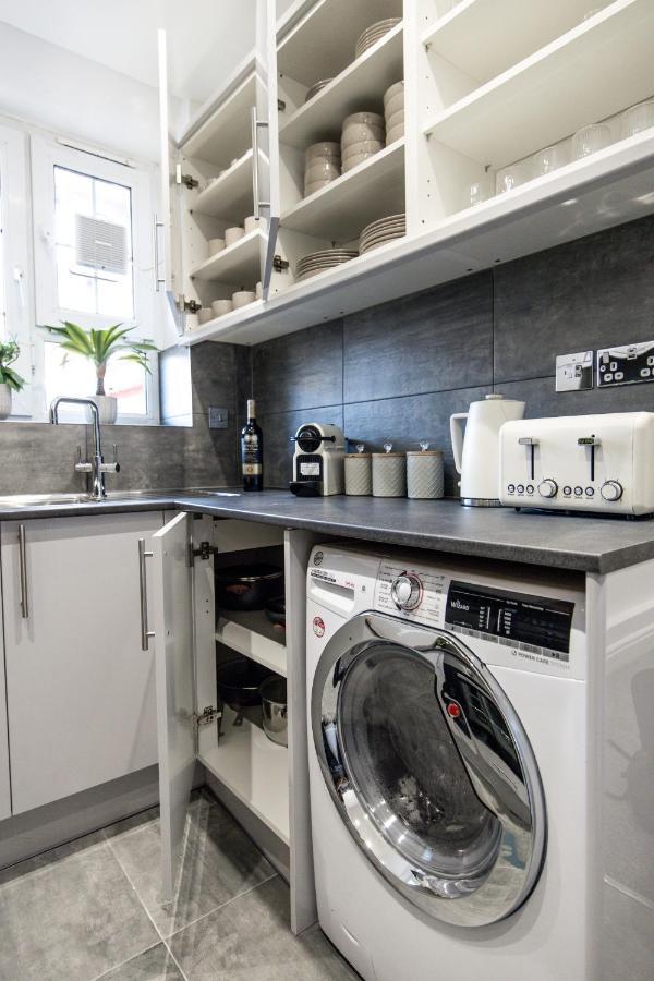 Cosy 4-bedroom Next To Borough Apartment