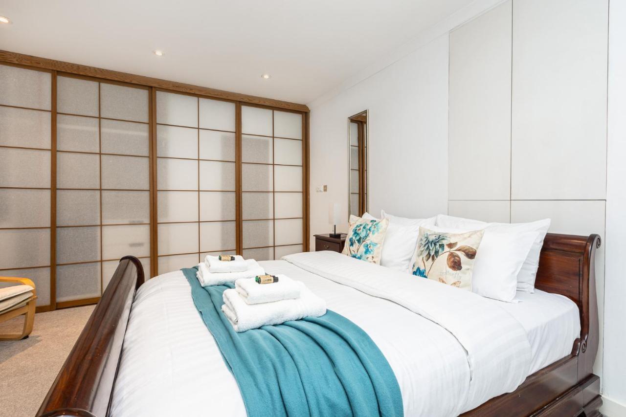 Stunning 2br Flat W2 Patio In Kensington Londen