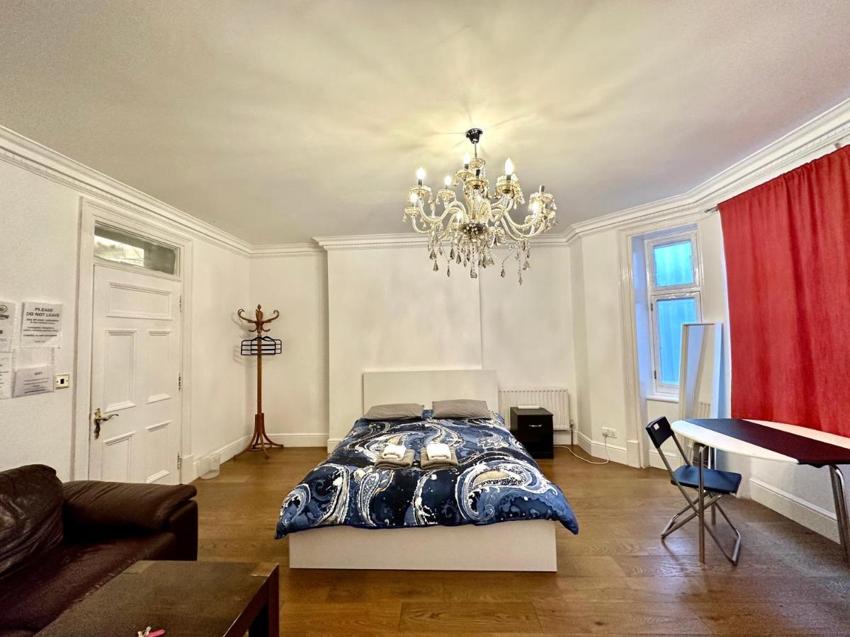 Privatunterkunft 1 Step To Station! Double In Marylebone&paddington, , #room Name Is Tokyo# London