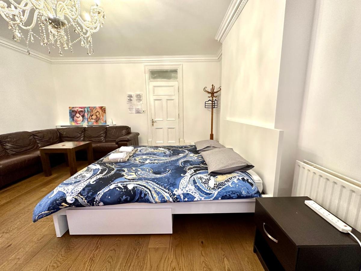 Privatunterkunft 1 Step To Station! Double In Marylebone&paddington, , #room Name Is Tokyo# London