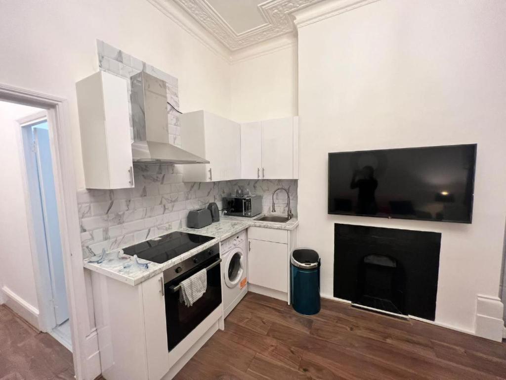 Lägenhet Iconic One Bed In Chiswick London