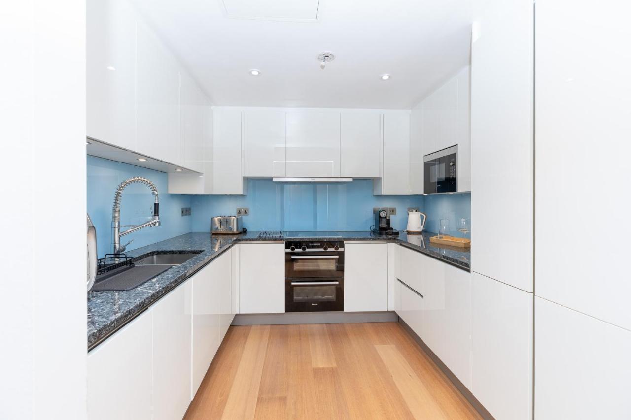 Apartment Luxurious Modern 3br Flat In Prime Canary Wharf