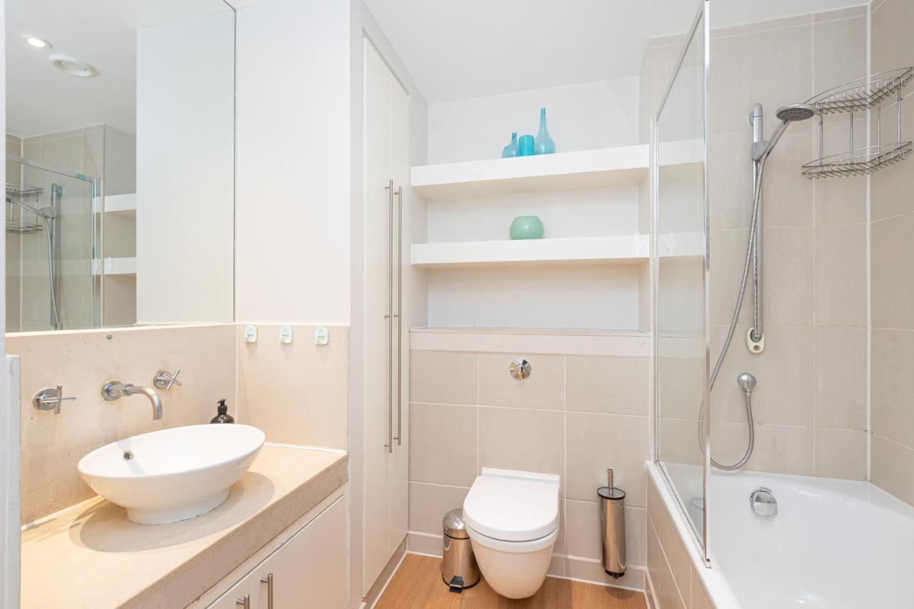 Apartment Luxurious Modern 3br Flat In Prime Canary Wharf *
