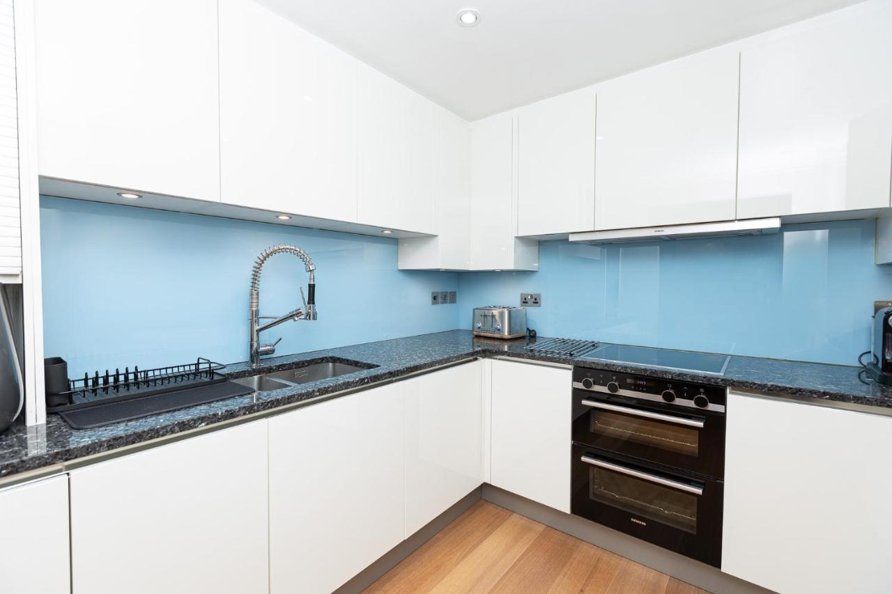 Luxurious Modern 3br Flat In Prime Canary Wharf *