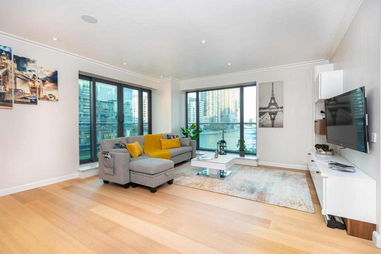 Luxurious Modern 3br Flat In Prime Canary Wharf Apartment London