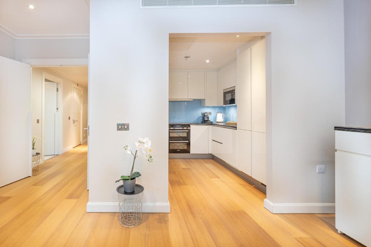 Luxurious Modern 3br Flat In Prime Canary Wharf Apartment