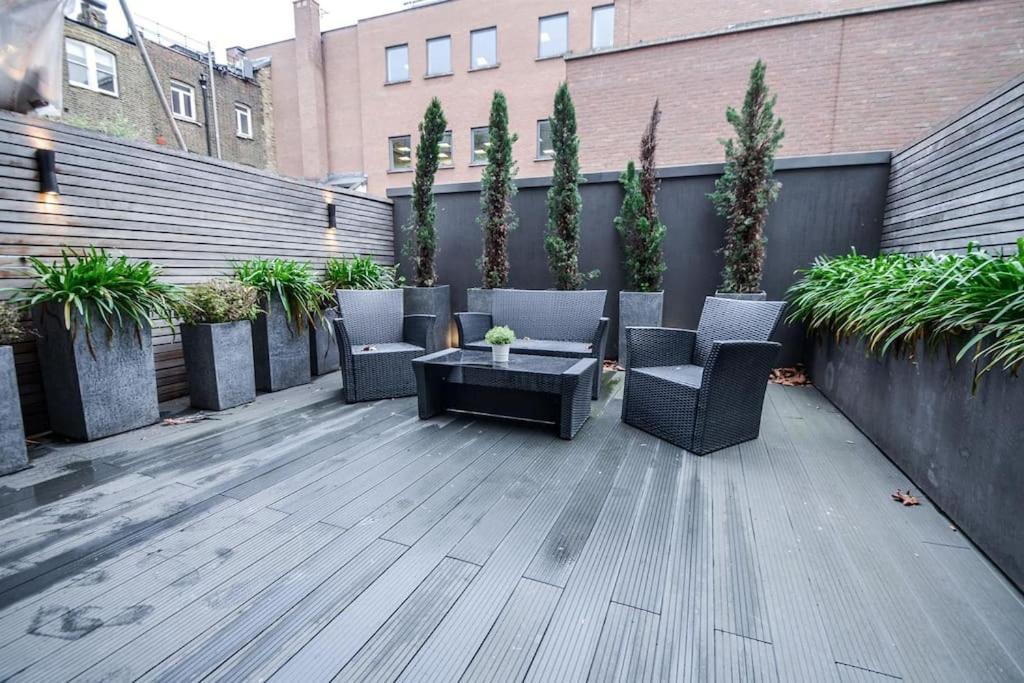 Stunning 2 Bedroom With Terrace * Londen