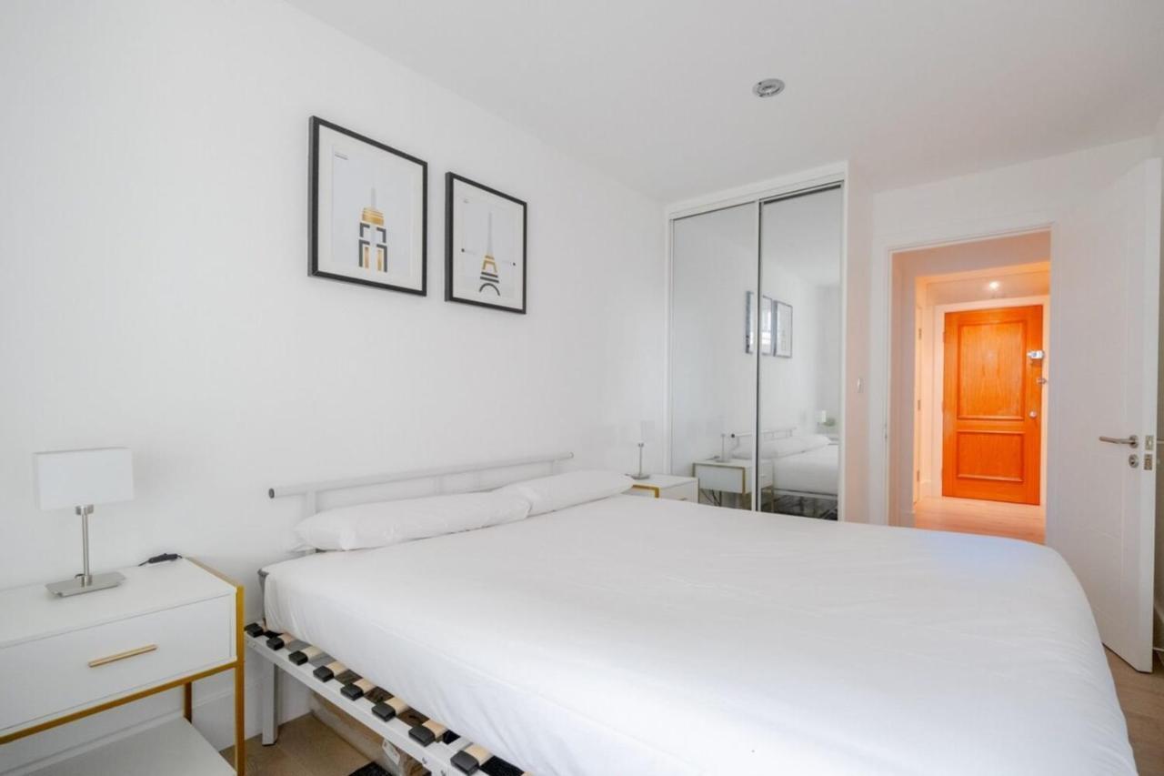 2bd Flat W River View Balcony - Vauxhall! * London