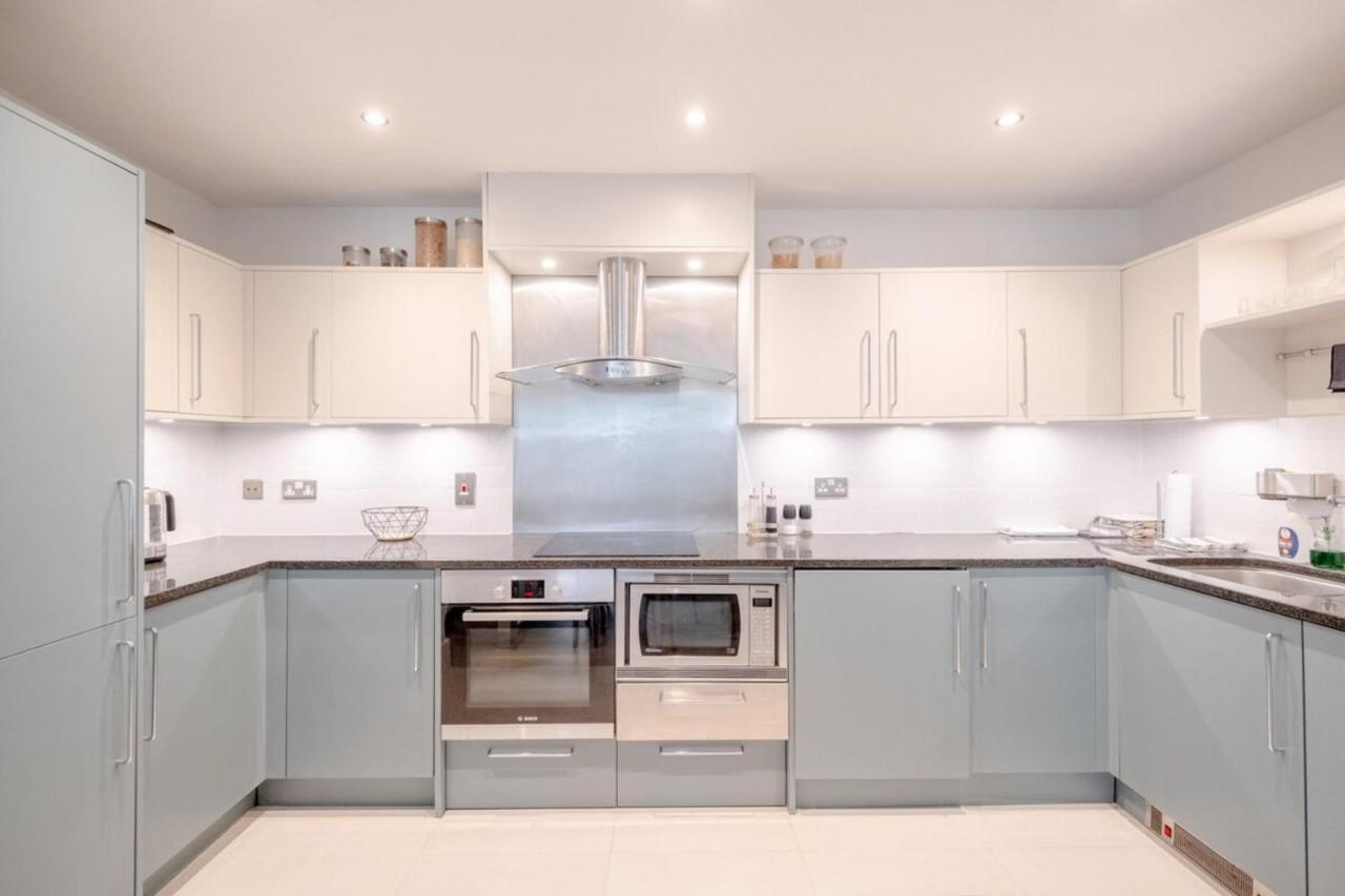 2bd Flat W River View Balcony - Vauxhall! Lägenhet *