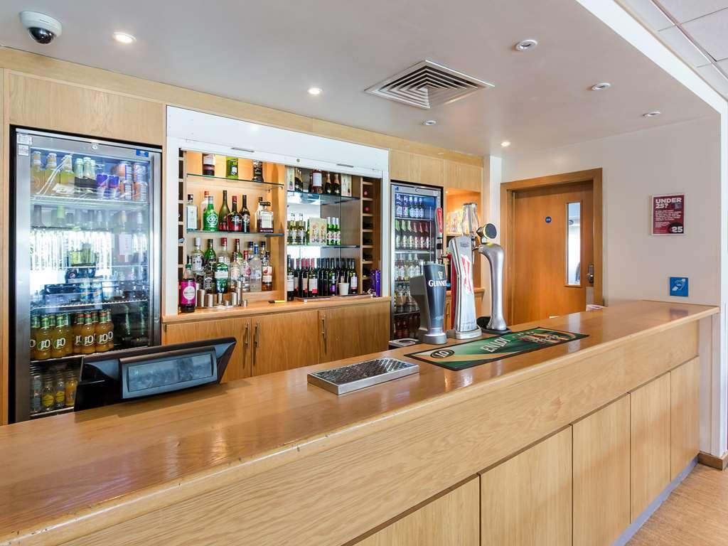 Travelodge Sunbury M3 Hotel London