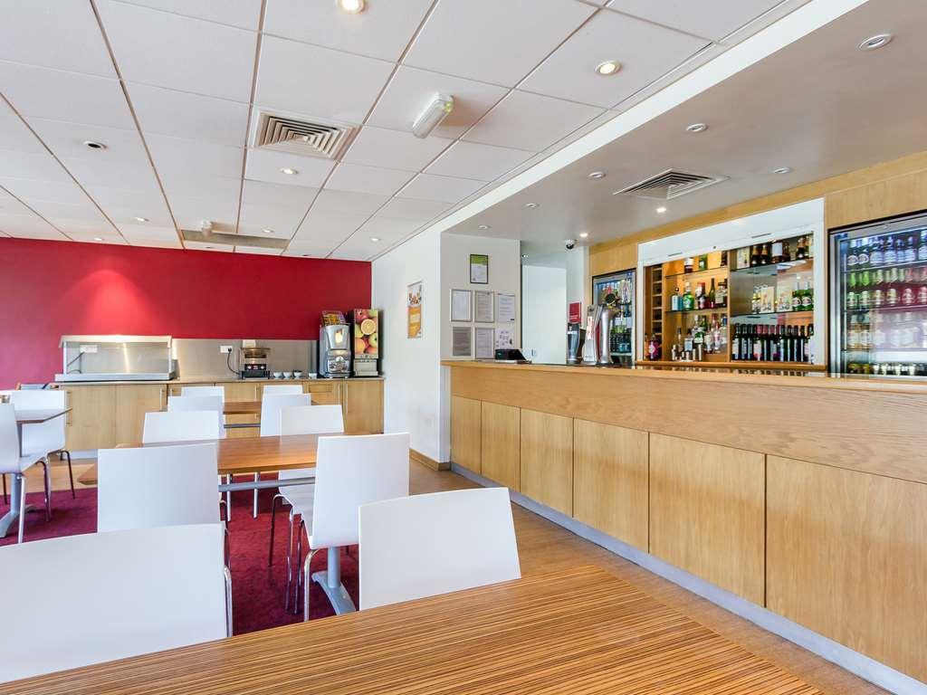 Travelodge Sunbury M3 London