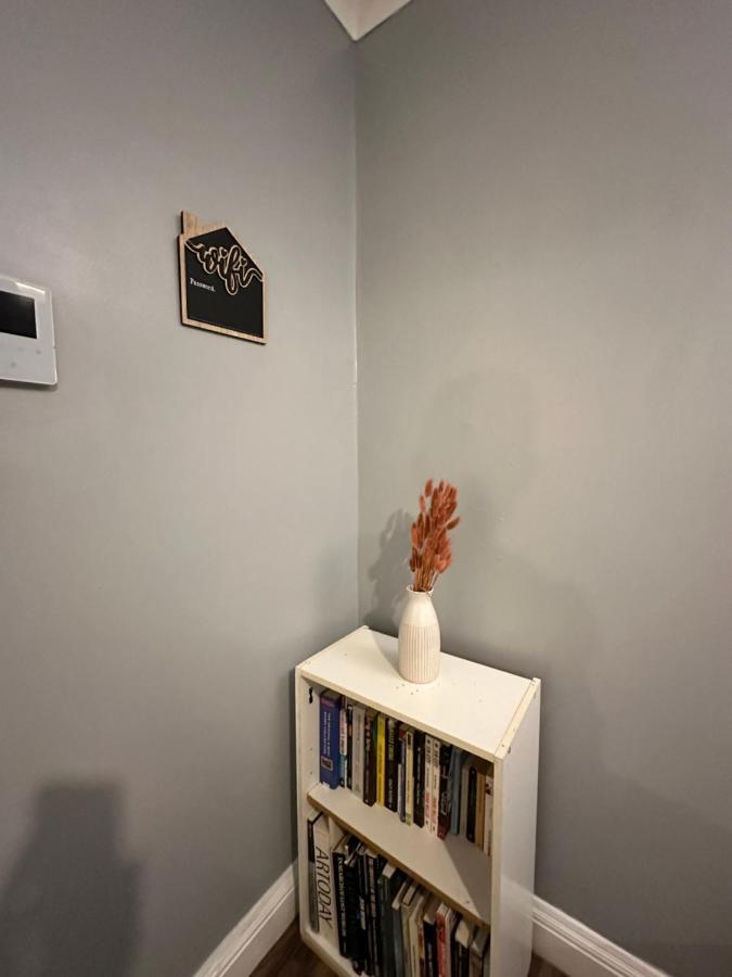 1 Bedroom In Kingscross, St Pancras, Lägenhet