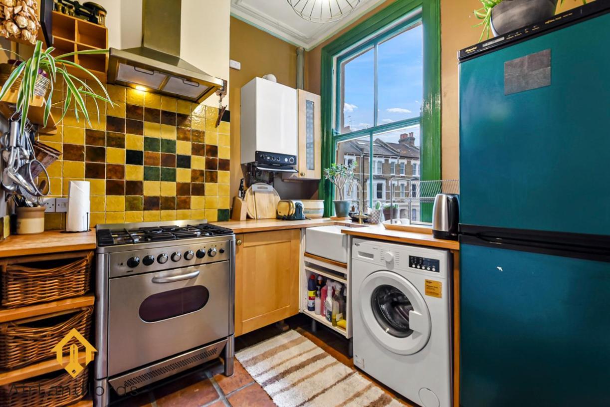 Appartamento Peaceful 2-bedroom Flat Near Queens Park Station *