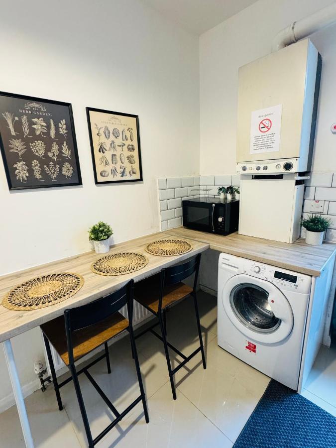 Semesterbostad 2 Bedrooms House Near Central