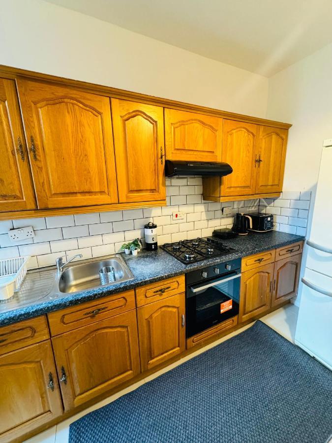 Semesterbostad 2 Bedrooms House Near Central London