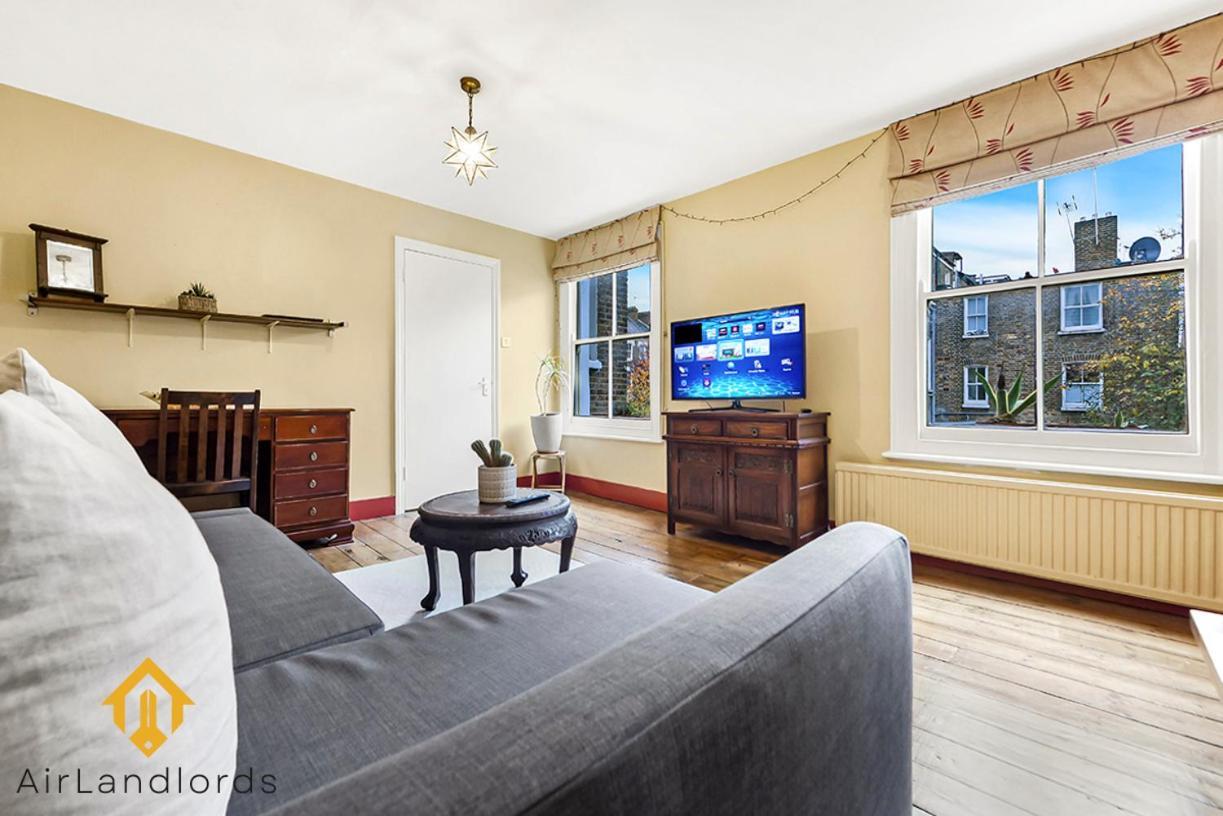 Peaceful 2-bedroom Flat Near Queens Park Station Appartamento Londra